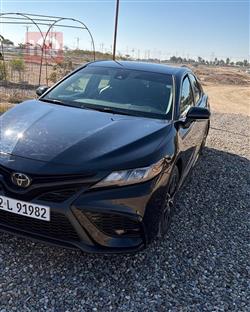 تۆیۆتا کامری